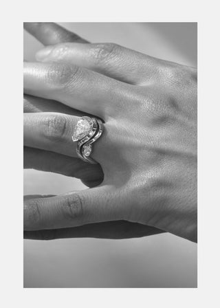 Stunning 2.0ct pear pave moissanite wedding band front view