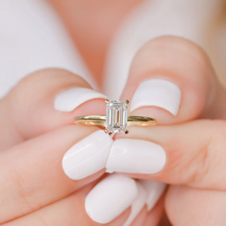 emerald ring , emerald diamond ring , emerald  engagement ring , emerald Moissanite ring , engagenent ring emerald , unique engagement ring emerald 