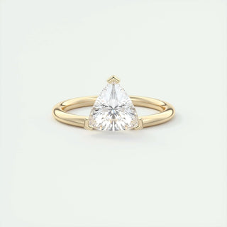 trillion ring, Moissanite trillion ring, trillion diamond ring, engagement ring Moissanite , engagement ring Moissanite diamond, Moissanite diamond engagement ring, Unique engagement rings for her, Best engagement rings for women