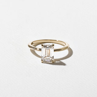 emerald ring, moissanite emerald ring, emerald diamond ring, Best solitaire engagement rings for women, Affordable solitaire engagement rings online, Unique solitaire engagement rings for her 
