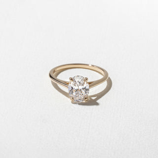 oval ring, moissanite oval ring, oval diamond ring, Best solitaire engagement rings for women, Affordable solitaire engagement rings online, Unique solitaire engagement rings for her 
