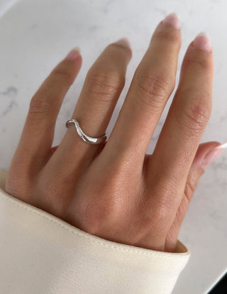 0.50CT-1.50CT Oval East West Moissanite Pave Engagement Ring With Matching Classic Band