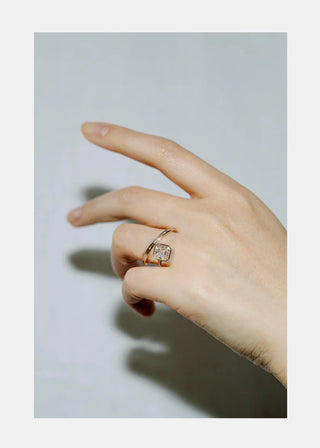 unique ring settings, unique ring designs, unique anniversary rings for her, unique anniversary rings