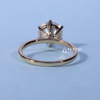 Angled view of the Round Cut Solitaire Moissanite Engagement Ring band and setting
