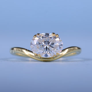 1.0CT Oval Moissanite Diamond Curved East West Unique Engagement Rings