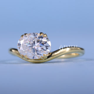 1.0CT Oval Moissanite Diamond Curved East West Unique Engagement Rings