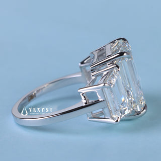 3.0CT Emerald Cut Moissanite Diamond Three Stone Engagement Rings