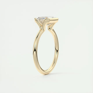 Stunning 1.91ct emerald solitaire moissanite ring front view