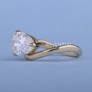 2.50CT Pear Moissanite Diamond Unique Curved East West Engagement Rings