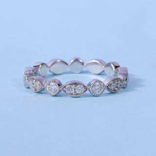 Round Cut Moissanite Diamond Vintage Style Wedding Band