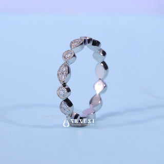 Round Cut Moissanite Diamond Vintage Style Wedding Band