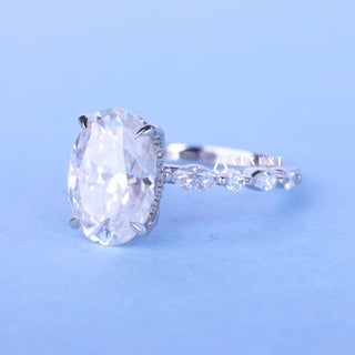 Sparkling 2.0ct oval hidden halo moissanite ring close up of the setting