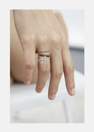 unique ring settings, unique ring designs, unique anniversary rings for her, unique anniversary rings