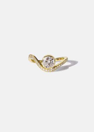 round ring, round unique ring, round diamond ring, round unique engagement ring, engagement ring, engagement rings, moissanite engagement ring, engagement ring designs for women, diamond engagement ring
