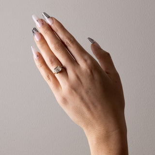diamond engagement ring for women, engagement ring for women, engagement ring designs for women, moissanite engagement ring, diamond engagement ring, gold diamond engagement ring, engagement ring moissanite