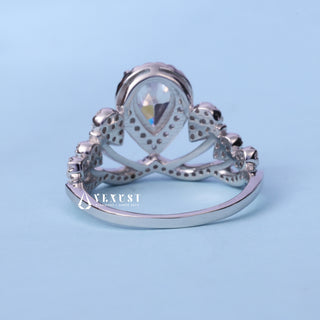 Top view of the Halo Cluster Pear Cut Moissanite Engagement Ring centre stone