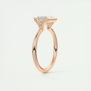 Sparkling 1.91ct emerald solitaire moissanite ring detail view of the band