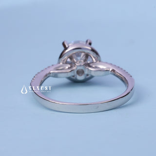 Top view of the Halo Pave Round Cut Moissanite Engagement Ring centre stone