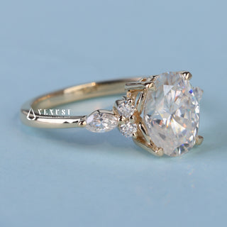 Sparkling 1.50ct oval cluster moissanite ring close up of the setting