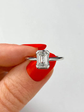Elegant 1.91ct emerald solitaire moissanite ring top view