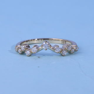 Round Moissanite Diamond Cluster Curved Wedding Band