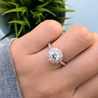 1.0ct Round Cut Double Halo Diamond Moissanite Engagement Ring