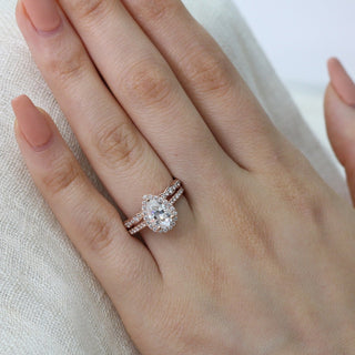 Stunning 1.50ct pear halo moissanite ring front view