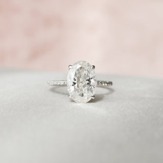 3.0CT Oval Hidden Halo Moissanite Solitaire Hidden Halo Diamond Engagement Ring