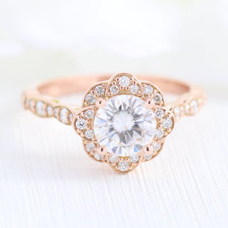 1.0CT Vintage Floral Round Cut Moissanite Halo Bridal Engagement Ring Set