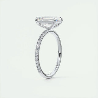 Chic 1.91ct emerald solitaire moissanite ring front view