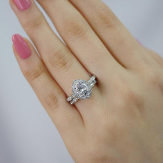1.50CT Vintage Floral Oval Cut Moissanite Halo Engagement Ring Set