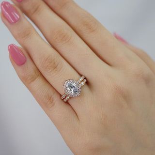 1.50CT Vintage Floral Oval Ring Cut Moissanite Halo Engagement Ring Set