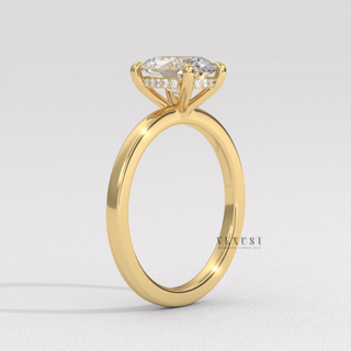 Moissanite rings oval cut with clean setting