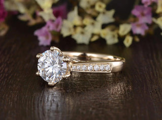 Chic 1.60ct round solitaire moissanite ring three quarter angled view