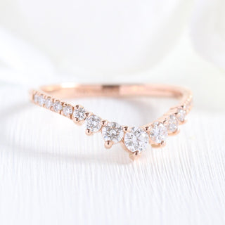 Gorgeous 1.0ct pear halo moissanite ring detail view of the band