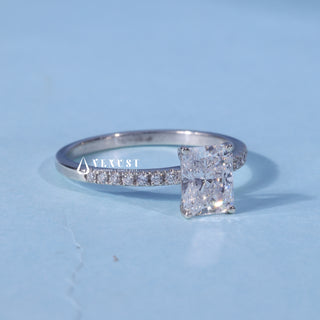 Top view of the Pave Radiant Cut Moissanite Engagement Ring centre stone