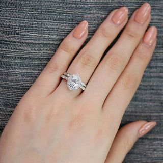 1.50CT Vintage Floral Oval Cut Moissanite Halo Engagement Ring Set