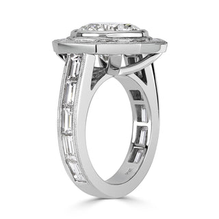 Round brilliant moissanite halo ring stone detail view