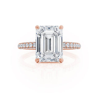 Refined 1.75ct emerald hidden halo moissanite ring close up of the setting