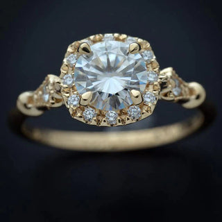 1.1CT Round Cut Vintage Halo Moissanite Diamond Engagement Ring