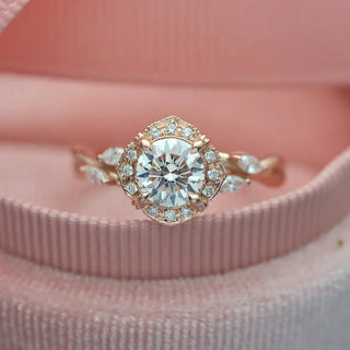 1.0CT Round Cut Cluster Halo Diamond Moissanite Engagement Ring
