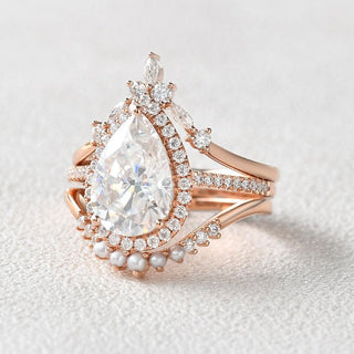 2.50ct Pear Cut Halo Moissanite Vintage Style Inspired Bridal Ring Sets (3 Pcs)