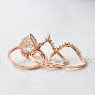 2.50ct Pear Cut Halo Moissanite Vintage Style Inspired Bridal Ring Sets (3 Pcs)