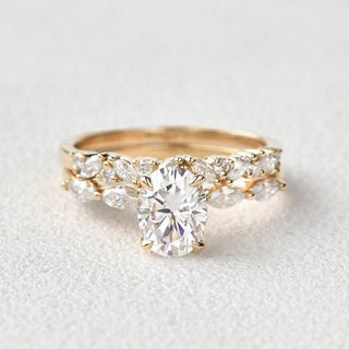 1.50ct Oval Cut Cluster Diamond Moissanite Bridal Engagement Ring Set