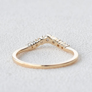 0.22CTW Round Brilliant Cut 1.50 MM Curved Bridal Wedding Band