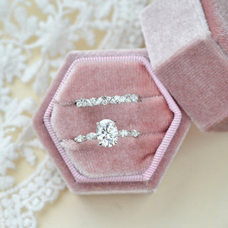 1.50ct Oval Cut Cluster Diamond Moissanite Bridal Engagement Ring Set