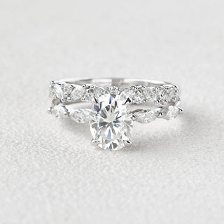 1.50ct Oval Cut Cluster Diamond Moissanite Bridal Engagement Ring Set