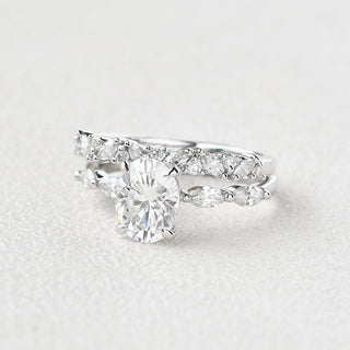 1.50ct Oval Cut Cluster Diamond Moissanite Bridal Engagement Ring Set