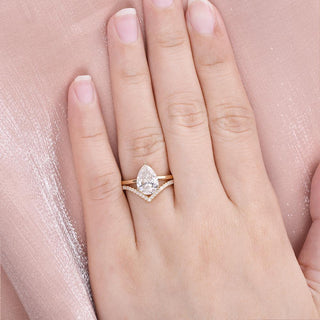 1.80CT Pear Solitaire Moissanite Engagement Ring with Curved Wedding Band