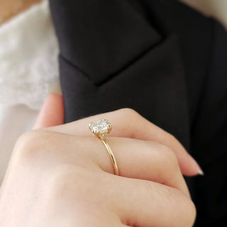 1.50 CT Cushion Cut Solitaire Moissanite Engagement Ring detail view